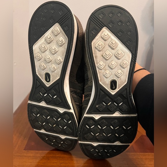 Nike Flyknit - Picture 3 of 5